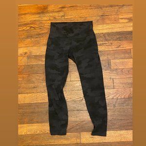 Lululemon Align 25" leggings - size 6 - Heritage 365 Camo Deep Coal Multi